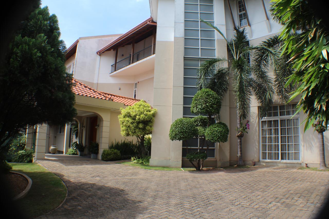 Villa 53 Battaramulla Exterior photo